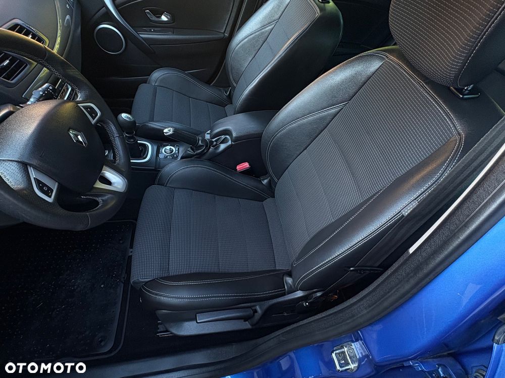 Renault Megane Grandtour TCe 180 GT - 19