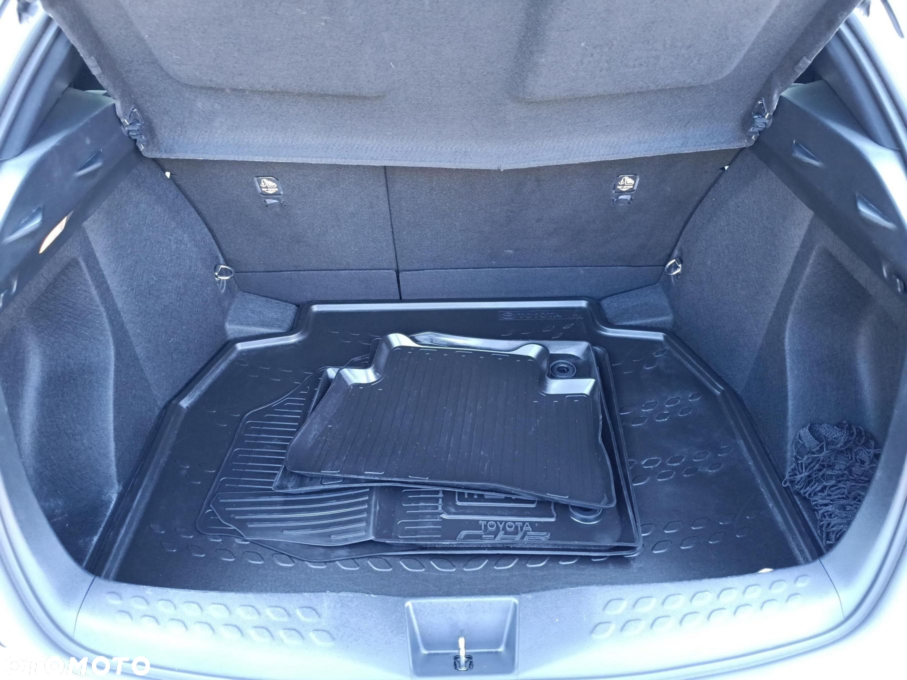 Toyota C-HR - 23