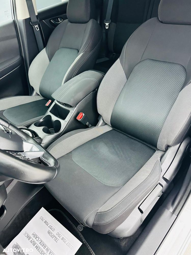 Nissan Qashqai 1.2 DIG-T Xtronic ACENTA - 18