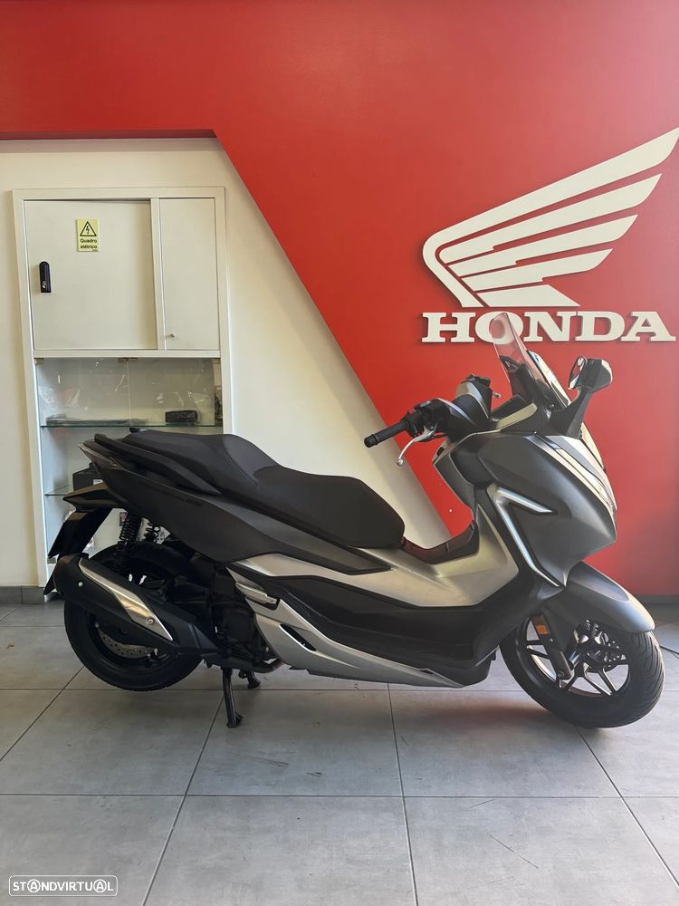 Honda Forza 300 abs - 1