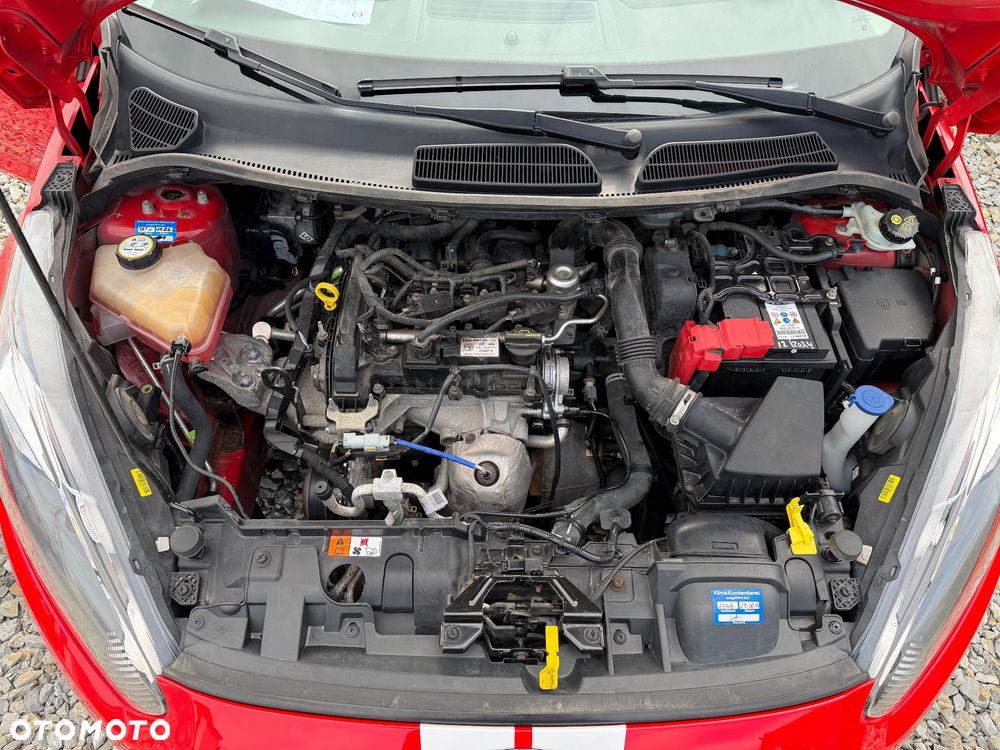 Ford Fiesta 1.0 Champions Edition - 11