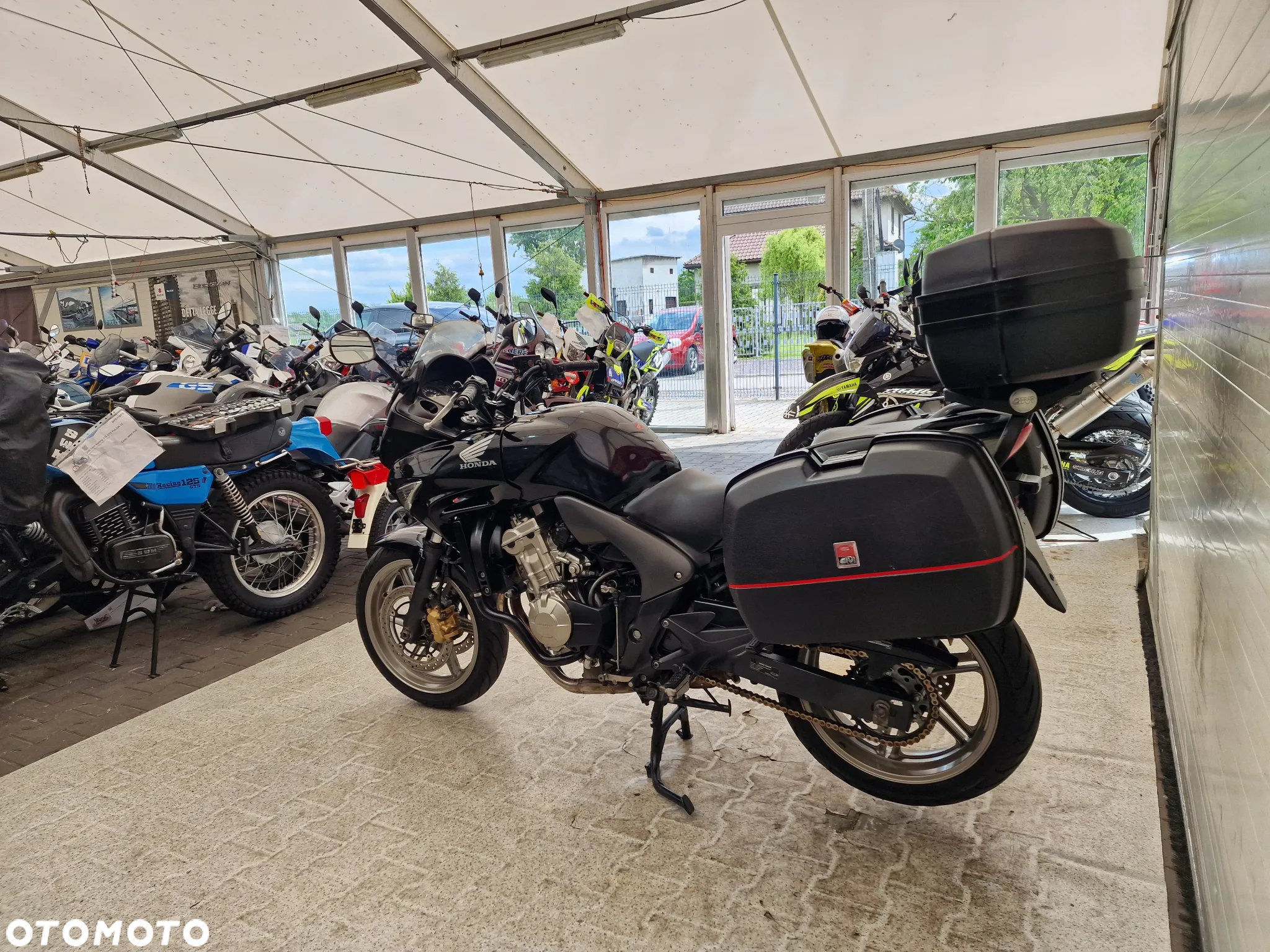 Honda CBF - 22