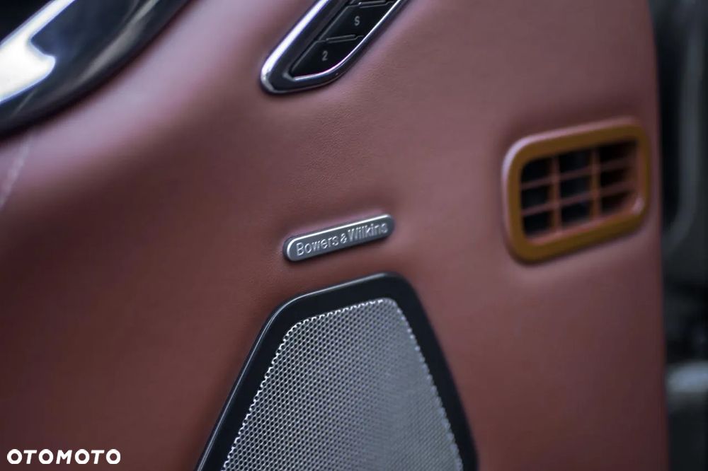 Maserati Quattroporte Modena Q4 - 13