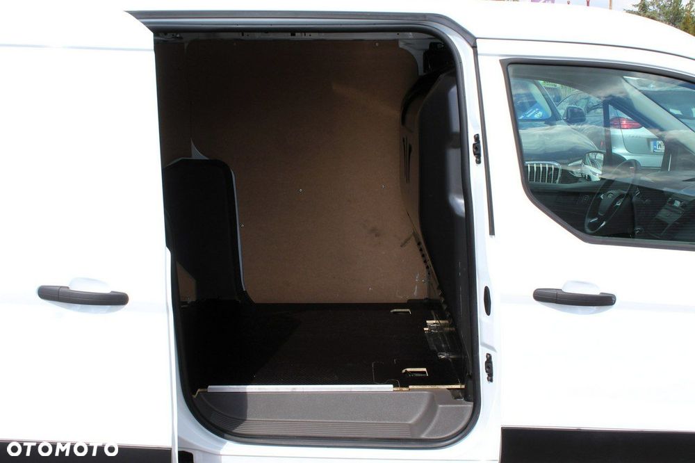 Ford Transit Connect - 9