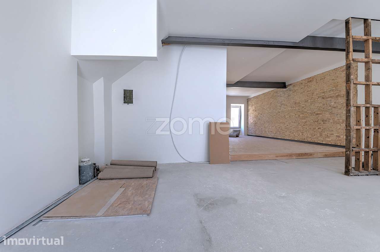 Loja 130m², estrategicamente localizado na Rua de Alcântara - Grande imagem: 3/24