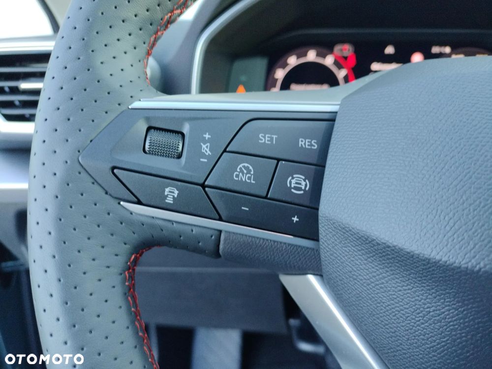 Seat Leon 1.5 eTSI FR DSG - 24