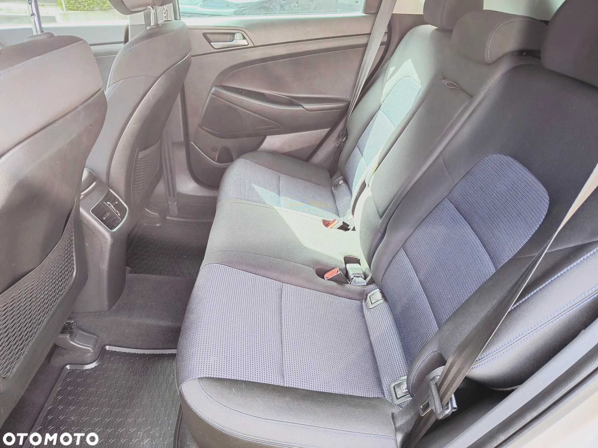 Hyundai Tucson 1.6 GDI BlueDrive Comfort 2WD - 9