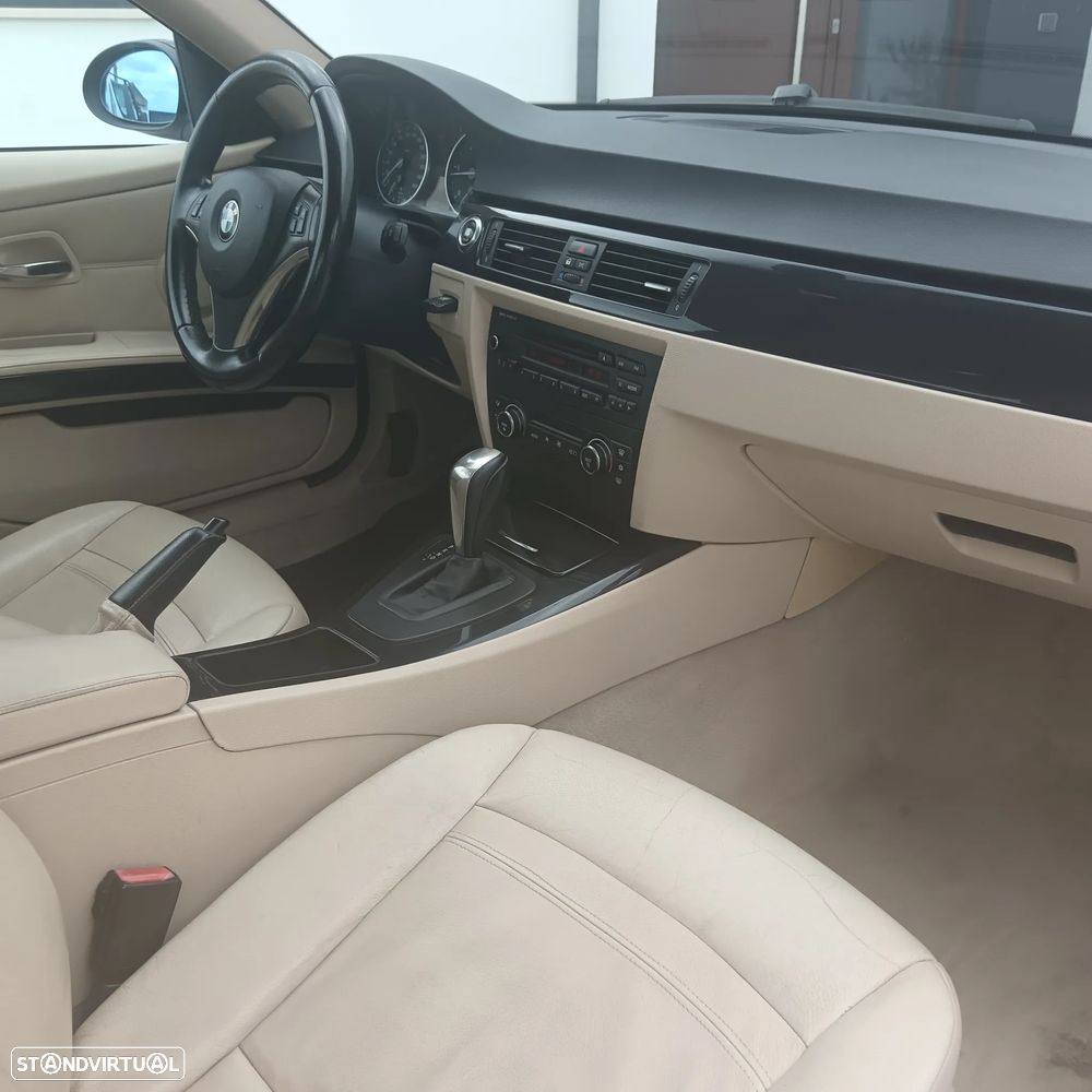 BMW 320 d Coupe Auto - 13