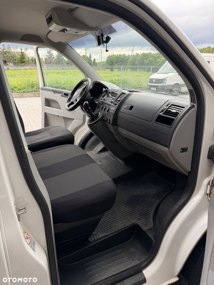 Volkswagen Transporter L2H2 - 9