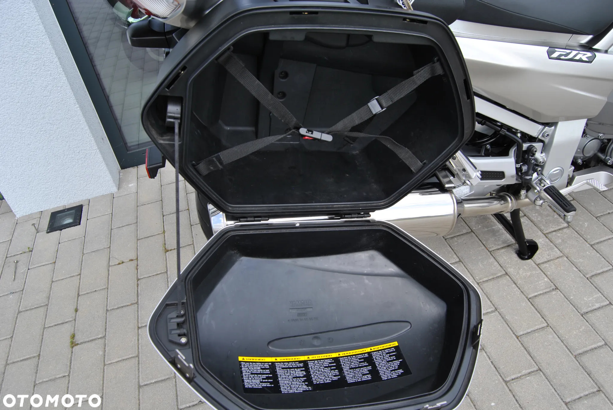 Yamaha FJR - 24