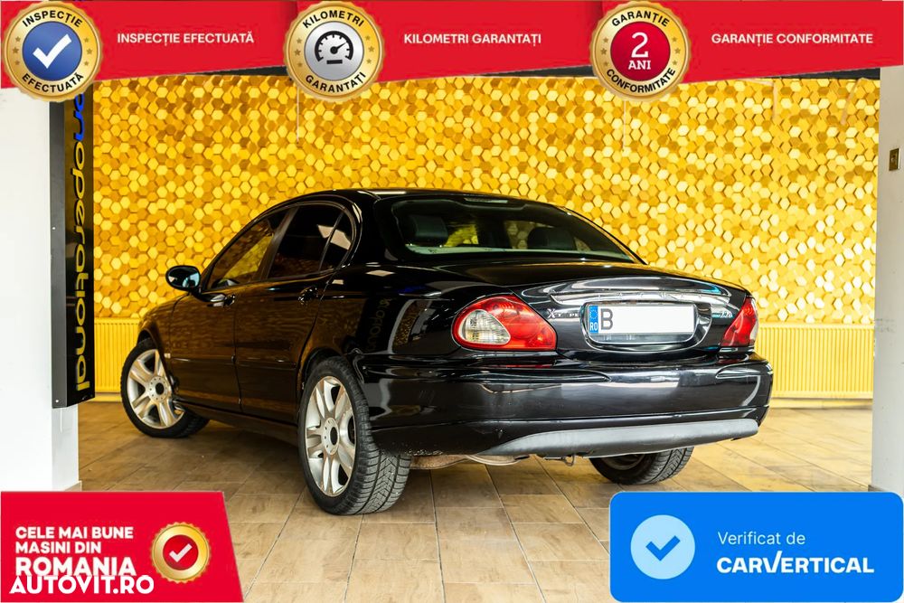Jaguar X-Type 2.2 TD Luxury Saloon - 4