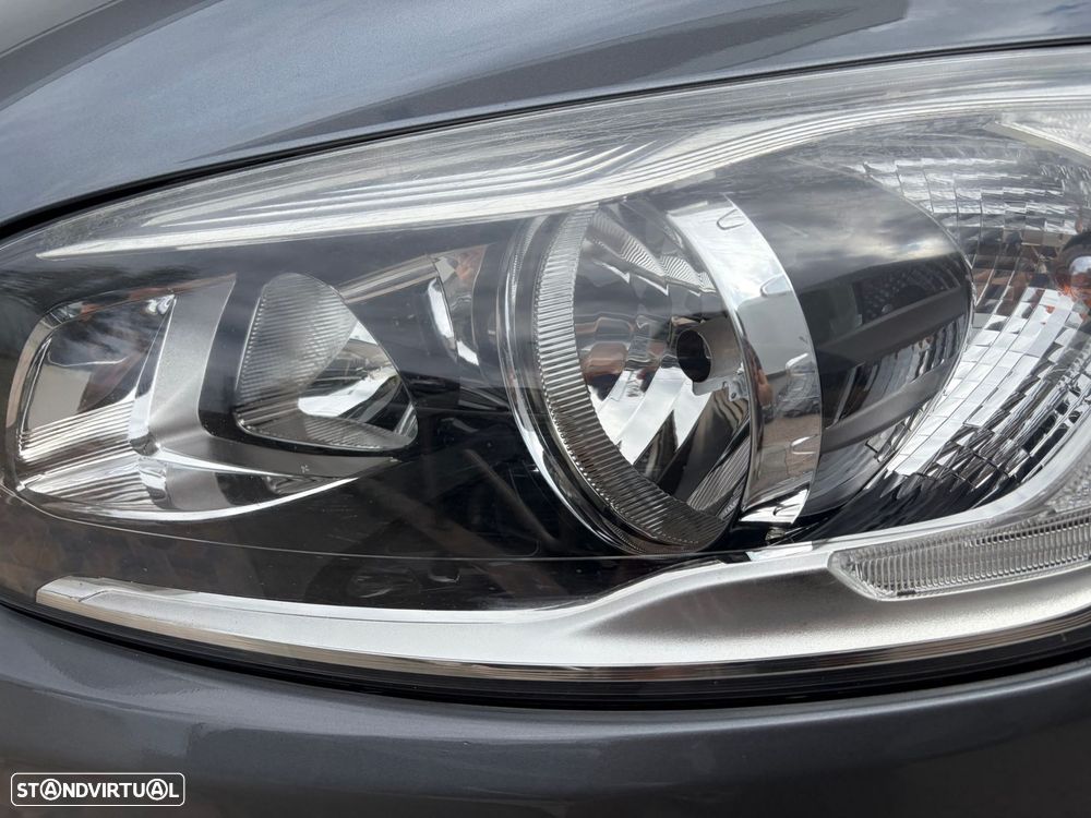 Volvo XC 60 2.0 D4 Dynamic Edition Geartronic - 40