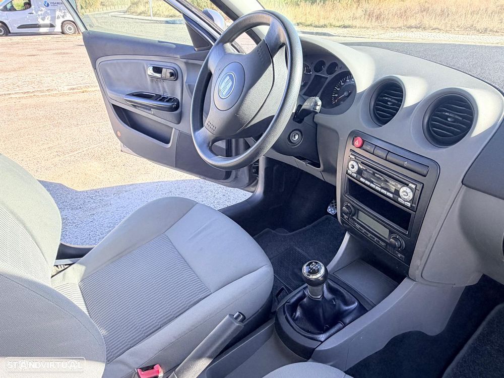 SEAT Ibiza 1.2 12V Stella - 25