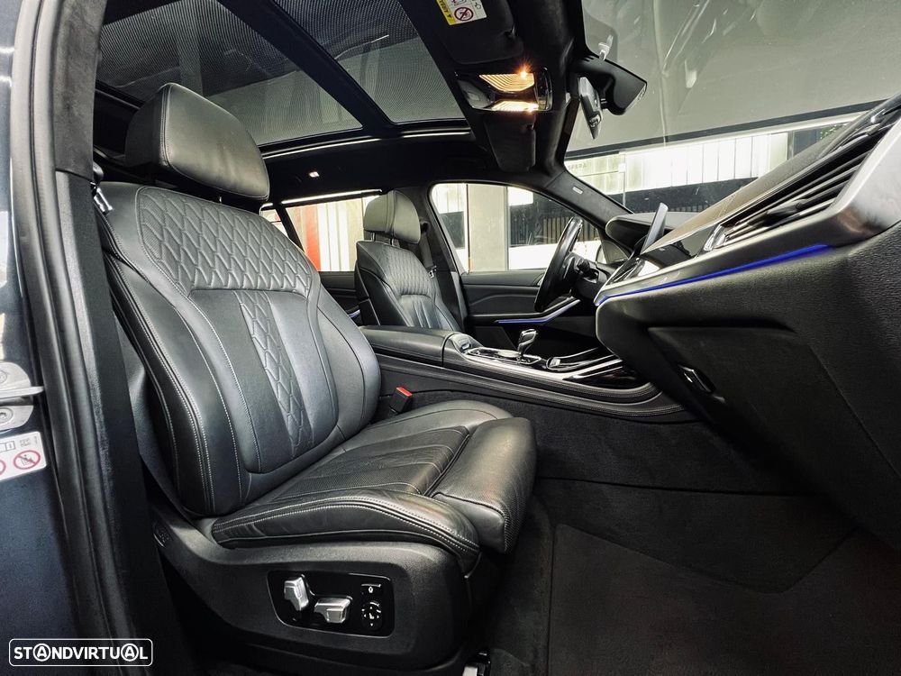BMW X7 40 d xDrive Pack M - 28