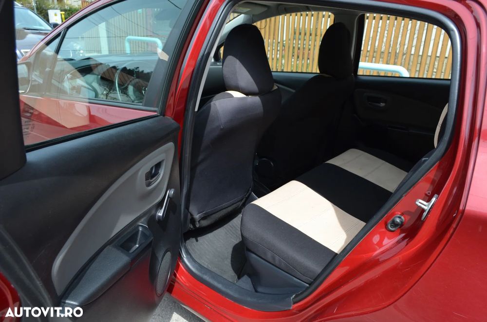 Toyota Yaris 1.5 VVT-i HSD Luna - 12