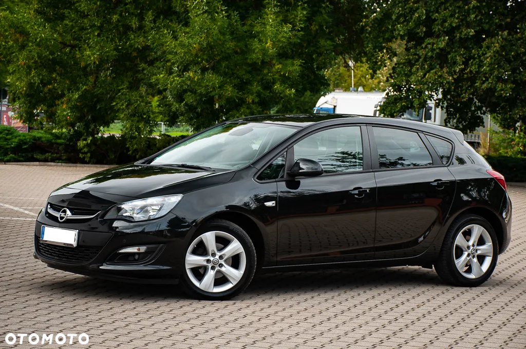 Opel Astra 1.4 Turbo Cosmo - 10