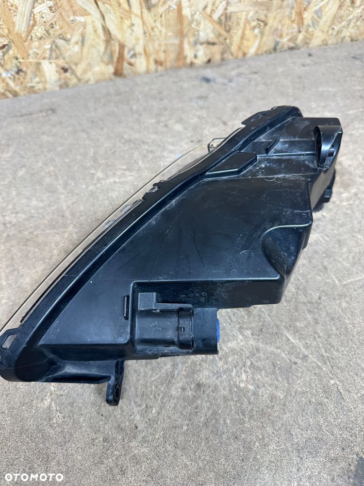 SEAT HALOGEN PRAWY ATECA LEON 5F0941702D - 7