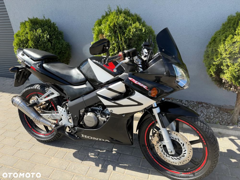 Honda CBR - 40