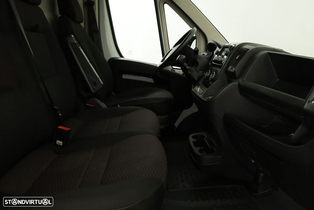 Opel 3.5t heavy 2.2 d l4h2 - 17