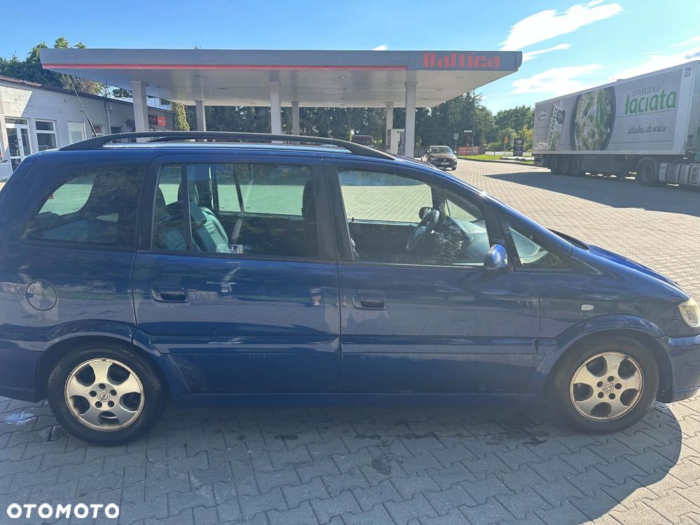 Opel Zafira - 3