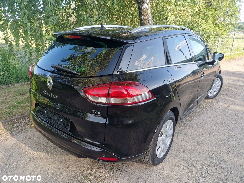 Renault Clio - 6