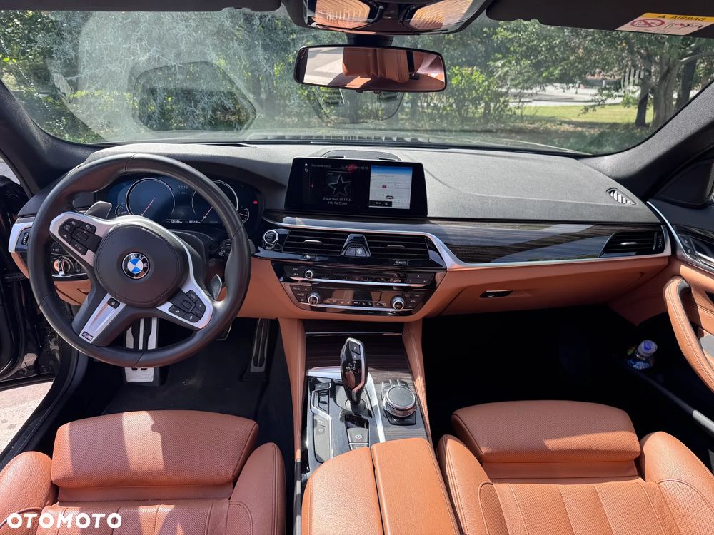 BMW Seria 5 520d M Sport Edition - 9
