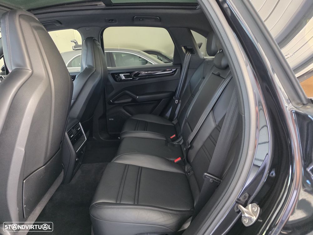 Porsche Cayenne E-Hybrid - 21