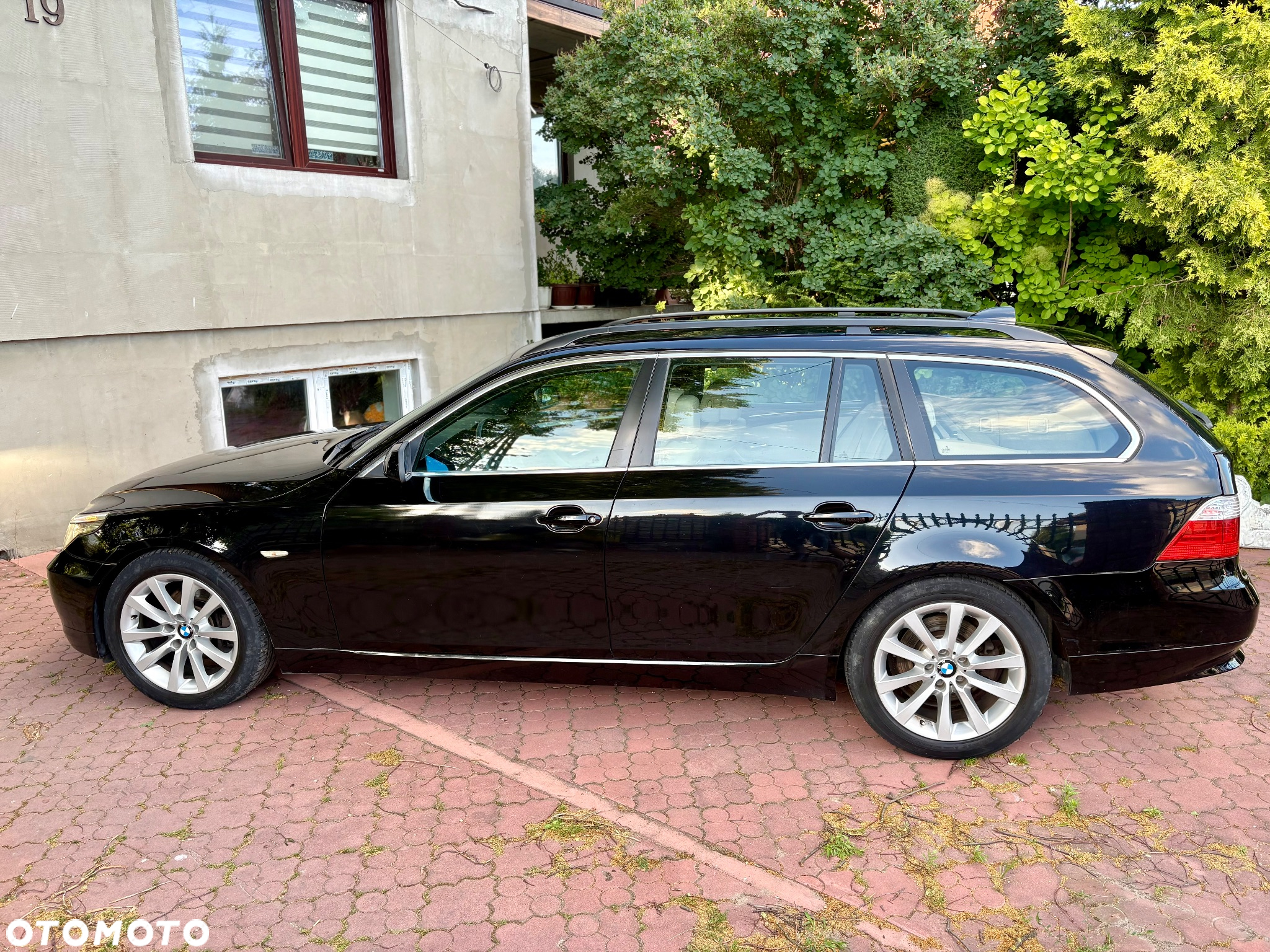 BMW Seria 5 525d - 8