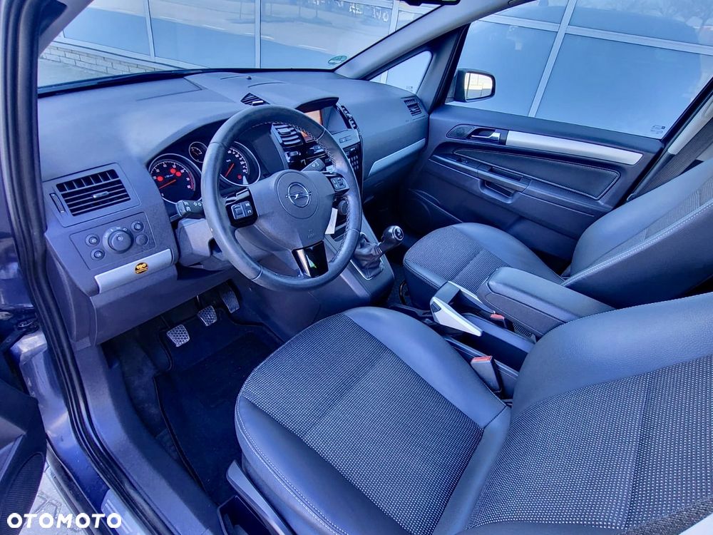 Opel Zafira 1.8 Edition 111 Jahre - 11