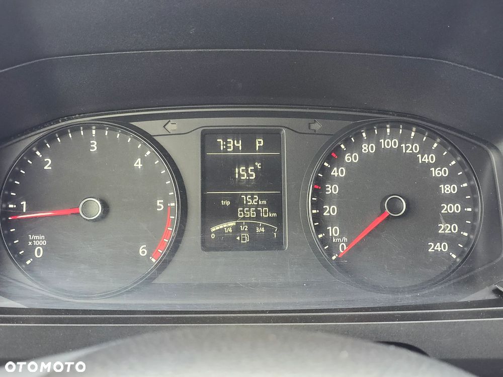 Volkswagen Transporter T6 DSG Lang - 13