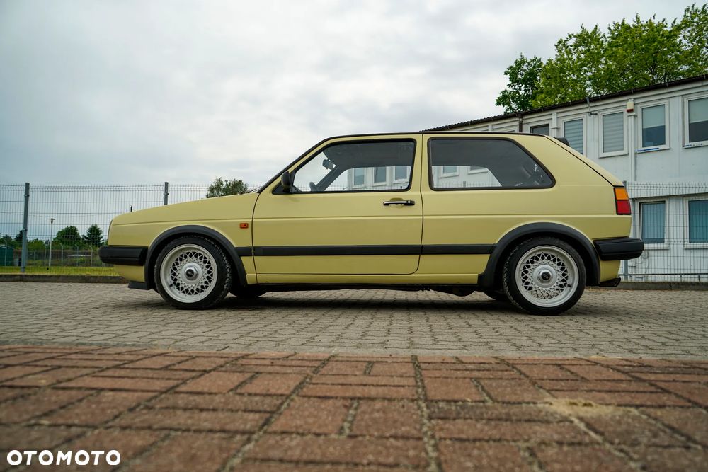Volkswagen Golf - 12