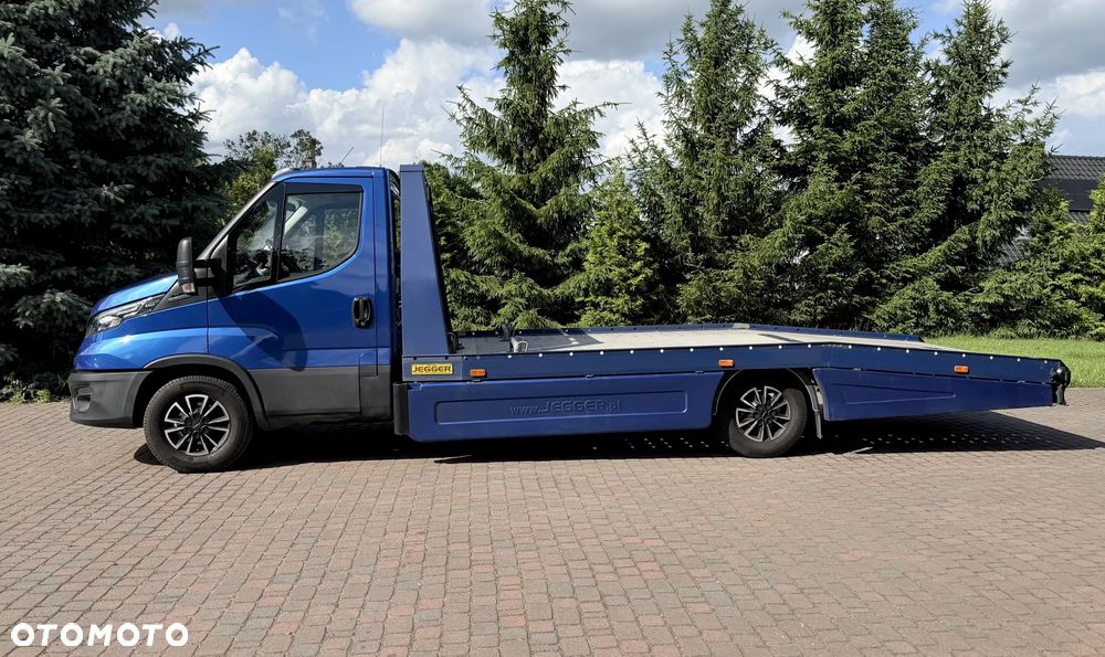 Iveco DAILY - 7