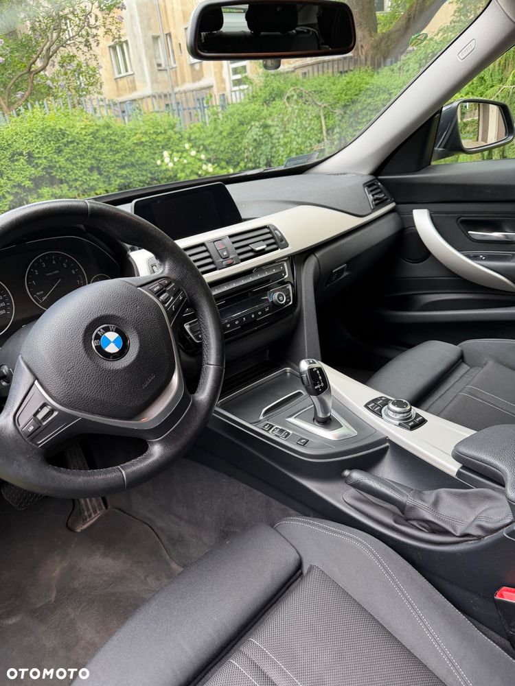 BMW 3GT 320i xDrive - 10