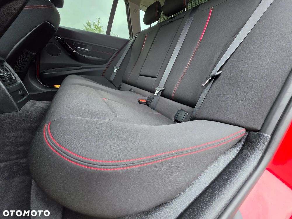 BMW Seria 3 - 18