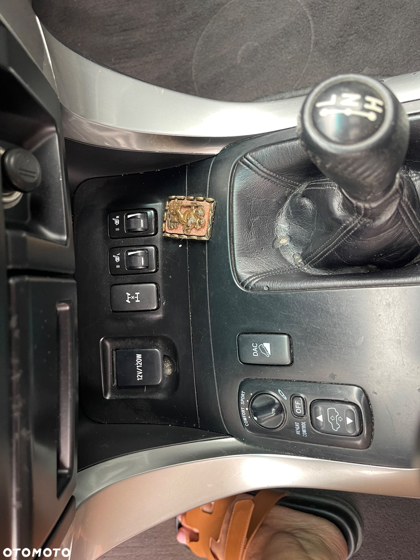 Toyota Land Cruiser - 17