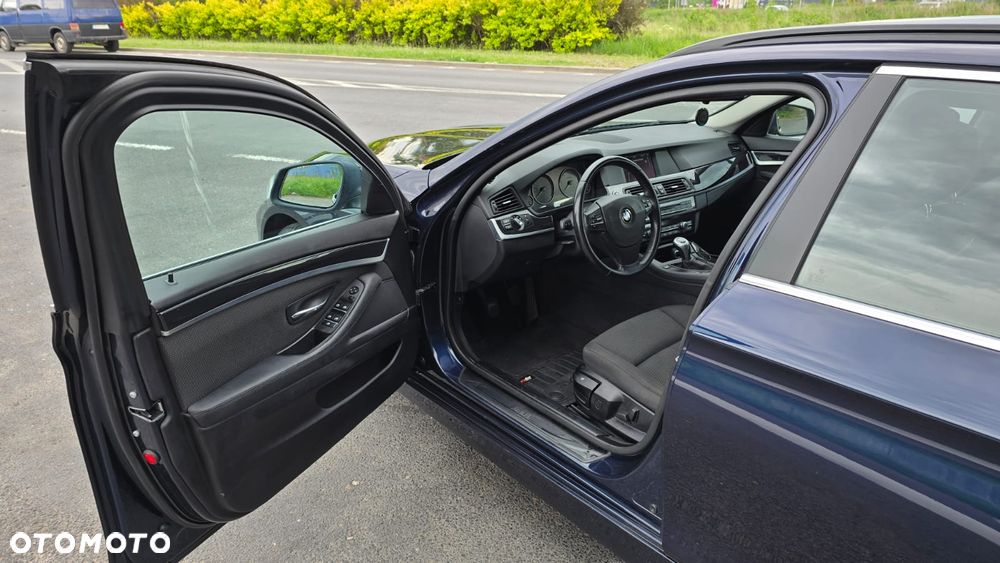 BMW Seria 5 520d - 15