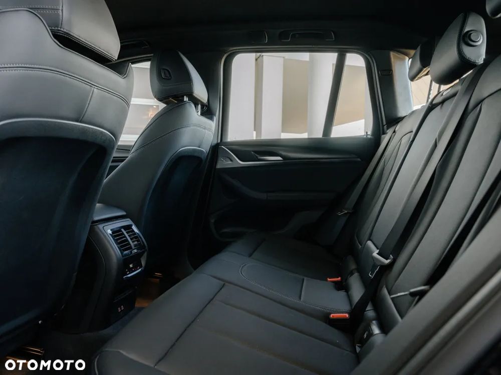 BMW X3 xDrive20i - 13