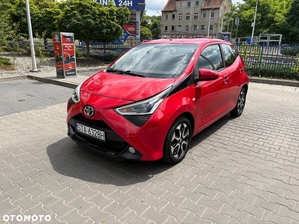 Toyota Aygo 1.0 VVT-i Color Edition - 1