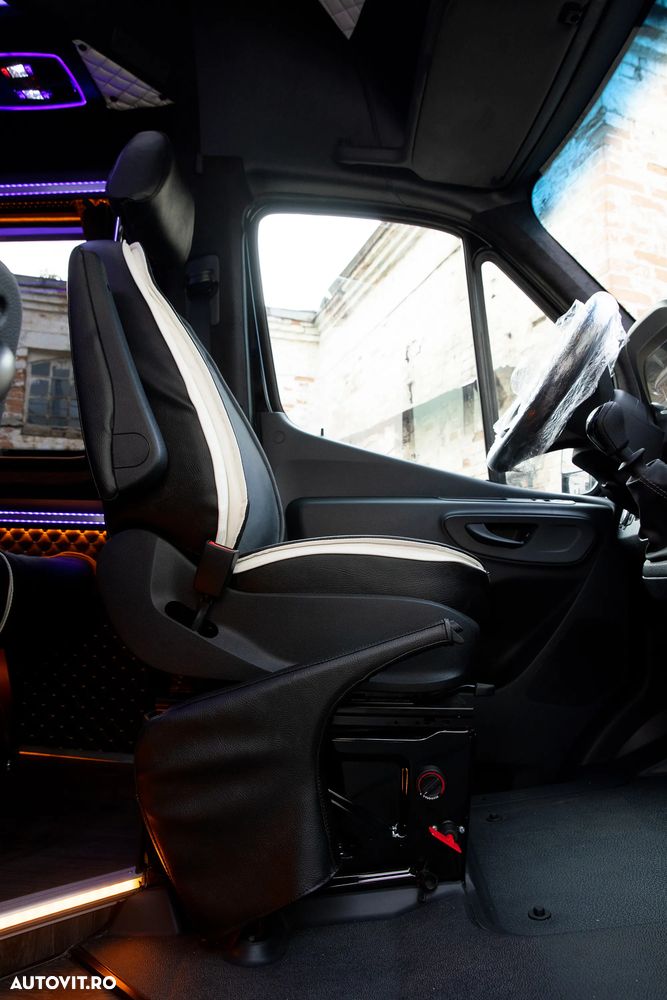 Mercedes-Benz SPRINTER - 9