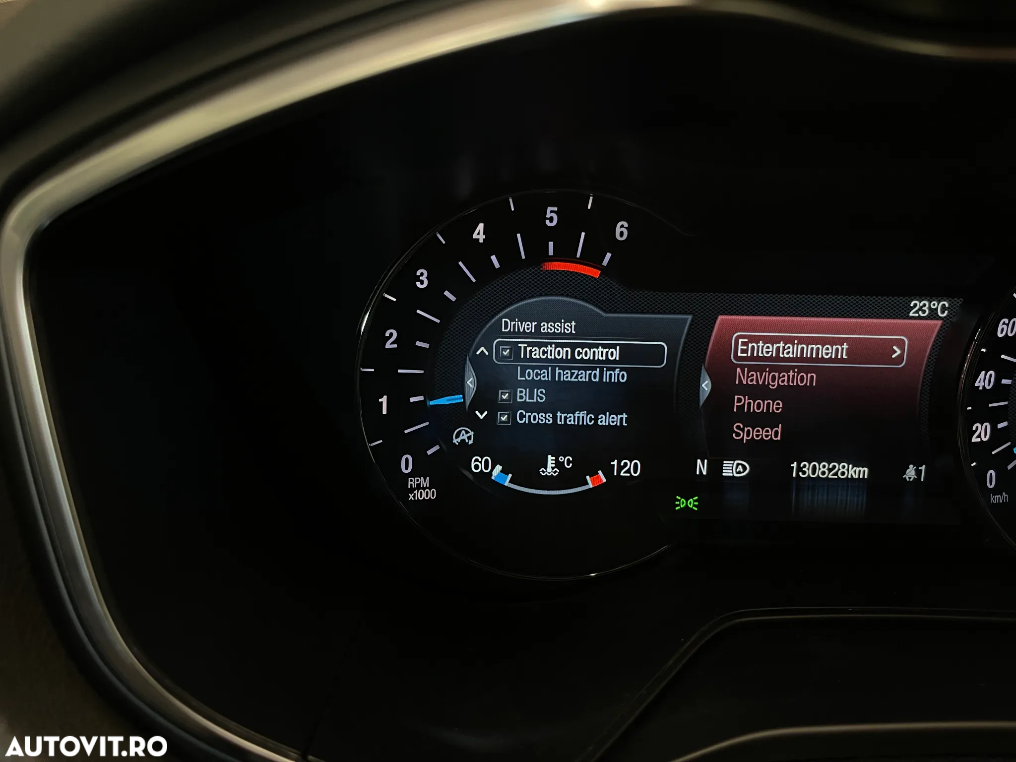 Ford Mondeo 2.0 TDCi Titanium - 34