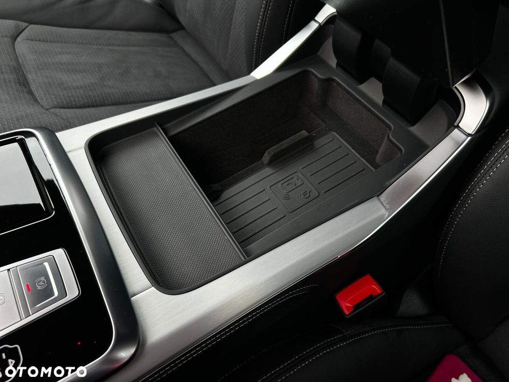 Audi Q8 - 40