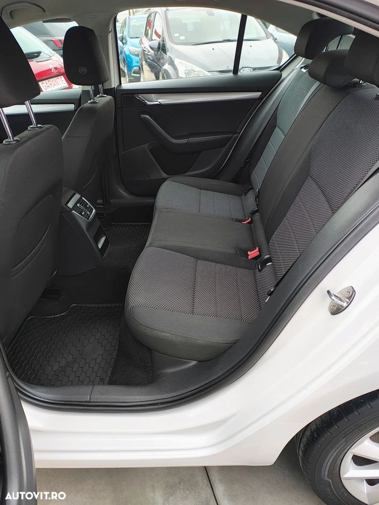 Skoda Octavia 1.6 TDI Green tec Ambition - 13