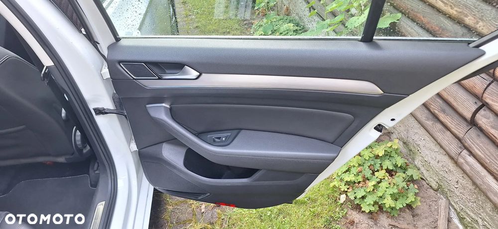 Volkswagen Passat 2.0 TDI BMT Highline DSG - 15