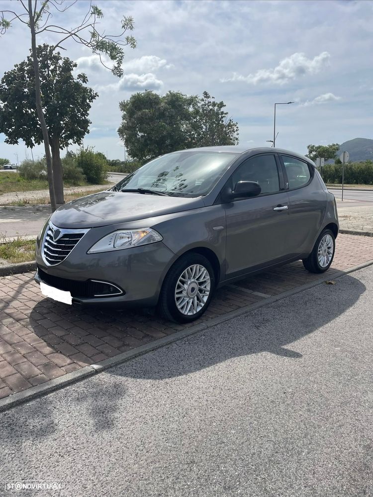 Lancia Ypsilon 1.3 M-jet S&S Gold - 2