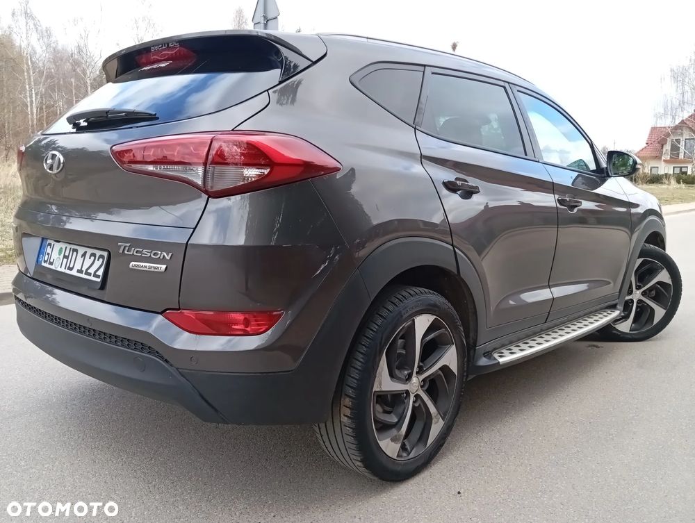 Hyundai Tucson blue 1.7 CRDi 2WD DCT Premium - 18