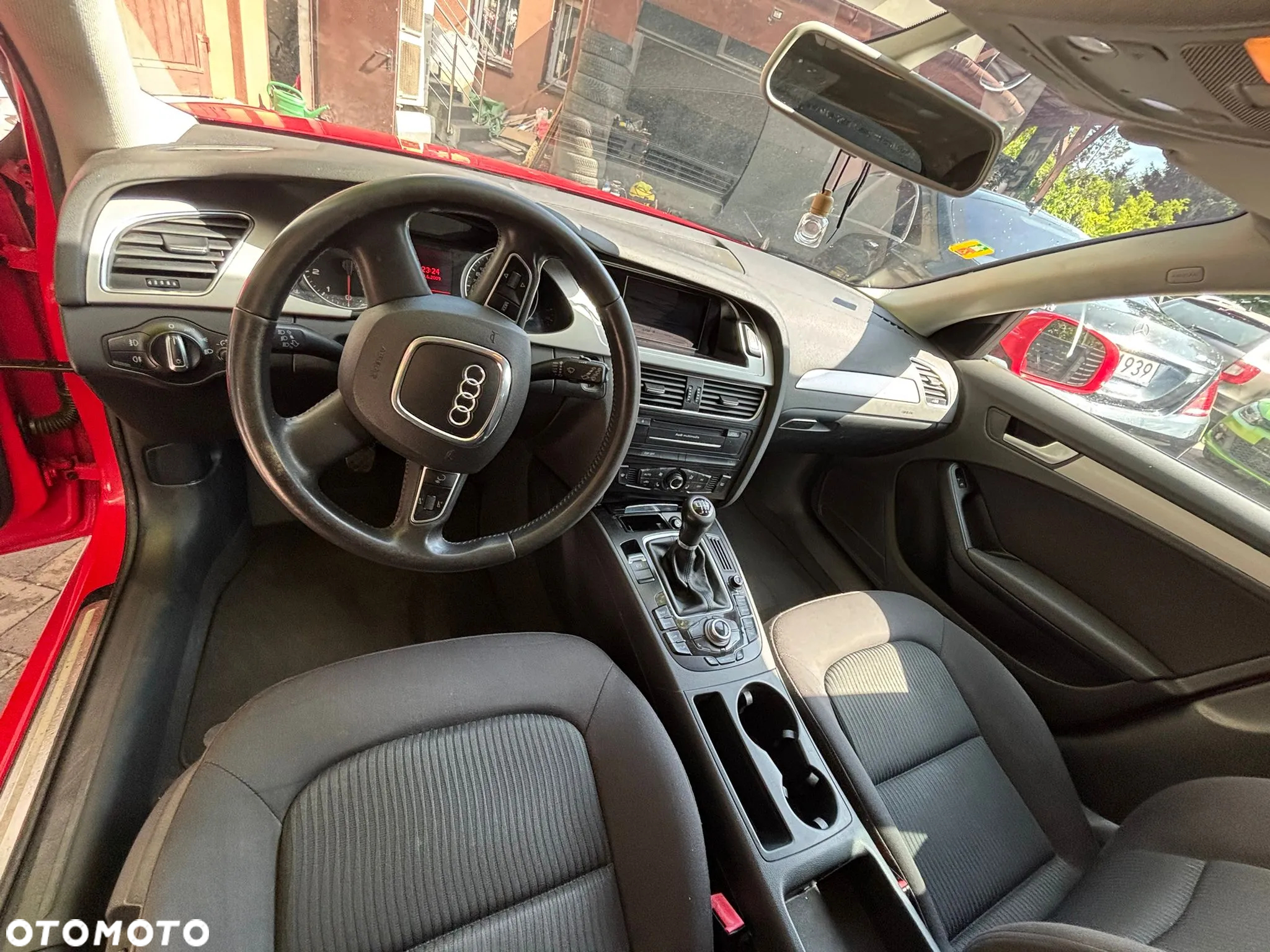 Audi A4 Avant 1.8 TFSI quattro Attraction - 13