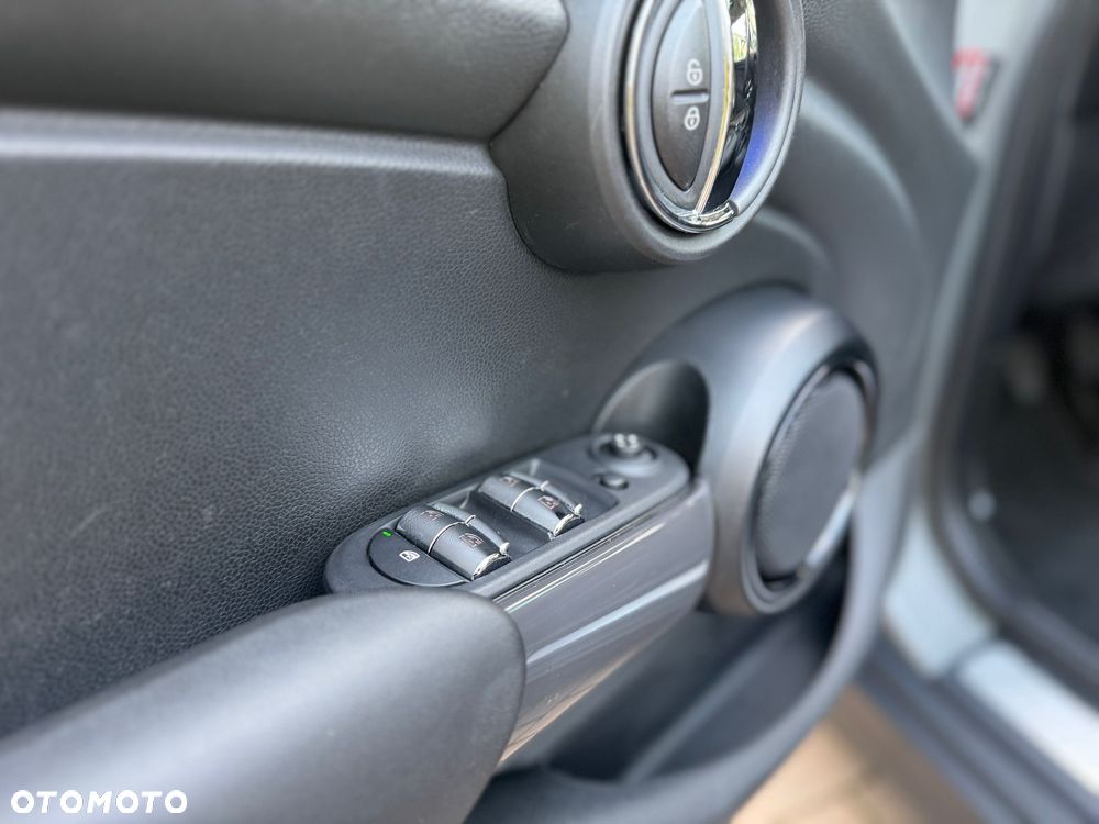 MINI Cooper Classic Trim - 22