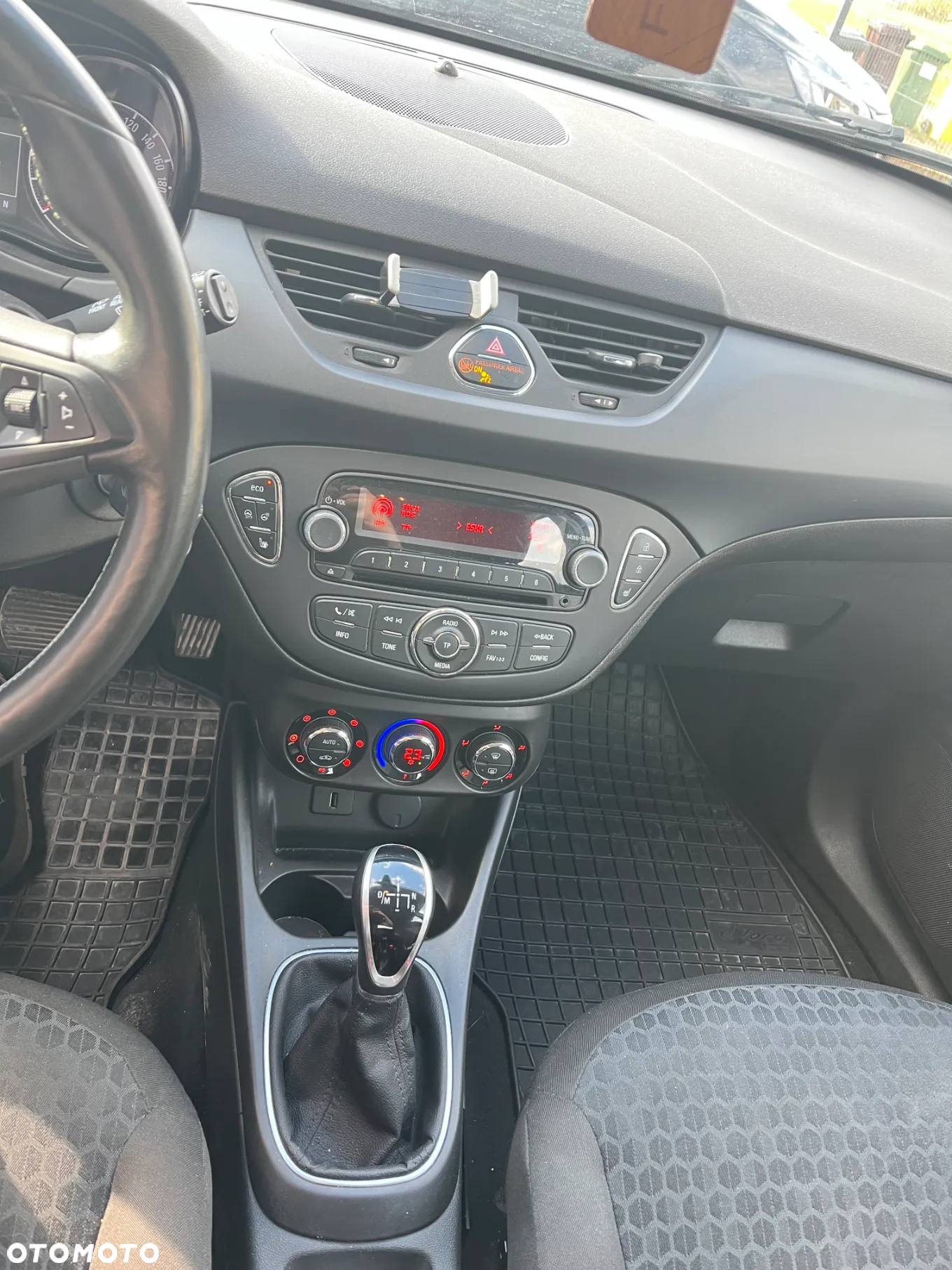 Opel Corsa 1.4 Cosmo S&S Easytronic - 3