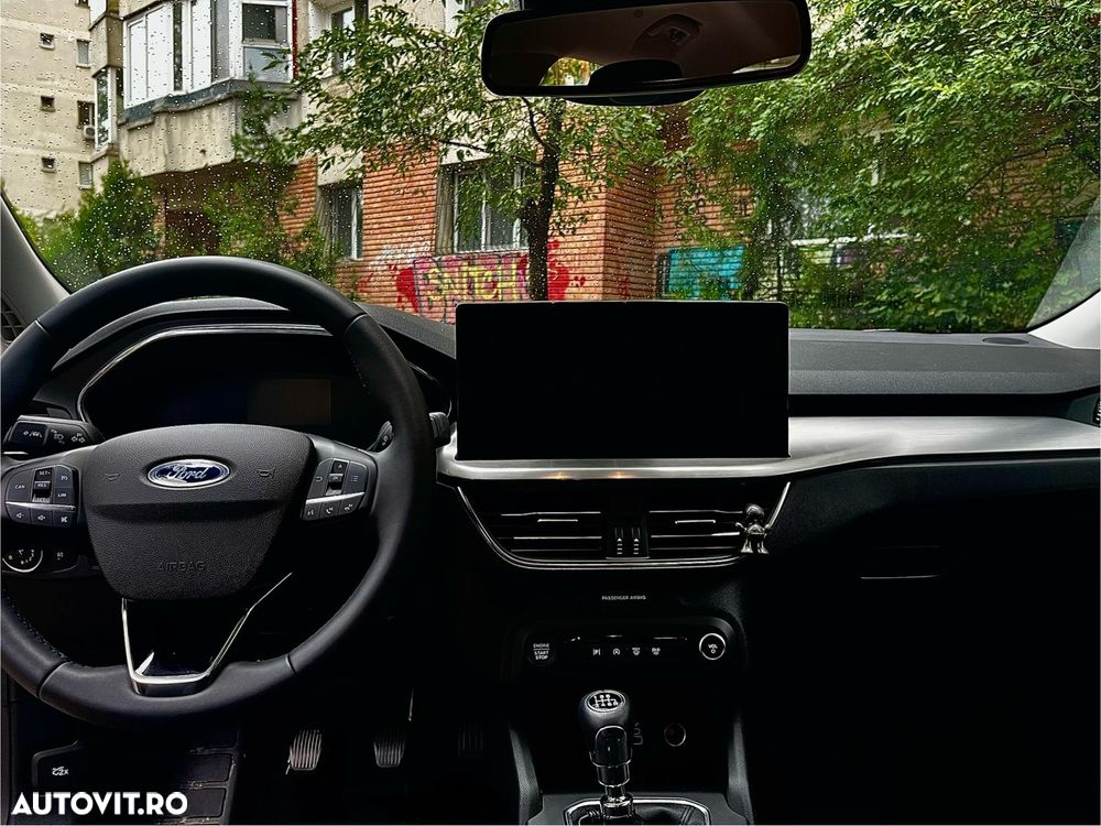 Ford Focus 1.0 EcoBoost Titanium X - 11