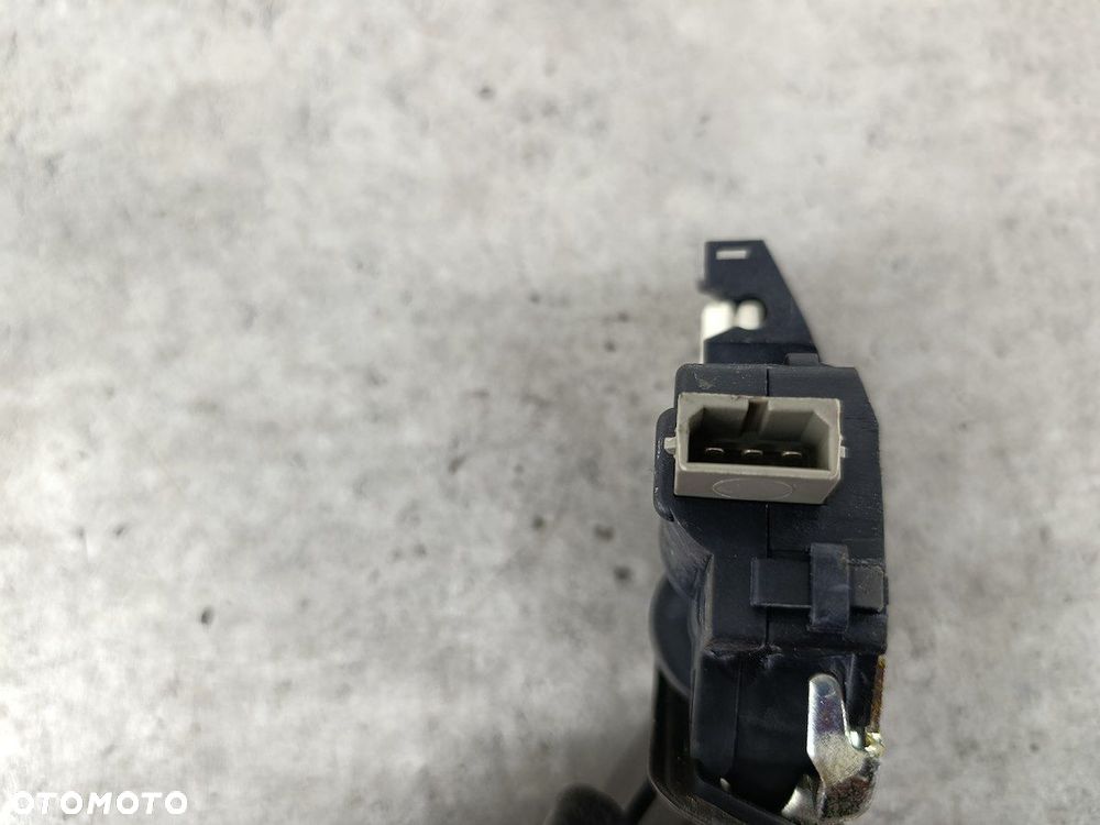 ZAMEK KLAPY VW PASSAT B6 4F5827505D - 7